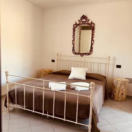 Villa La Depandance De La Castella