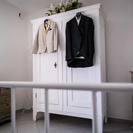 La Depandance De La Castella Villa